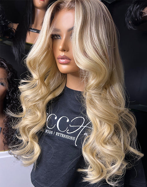 22" Ombre Blonde Wavy 13x6/360 Lace Wig Light Roots